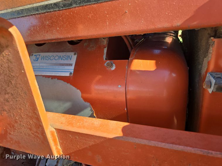 image for item EK2425 Ditch Witch 2310 trencher