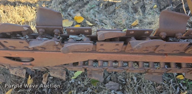 image for item EK2425 Ditch Witch 2310 trencher