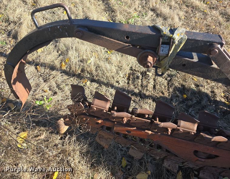 image for item EK2425 Ditch Witch 2310 trencher