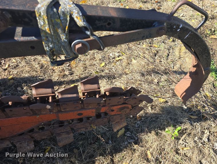 image for item EK2425 Ditch Witch 2310 trencher