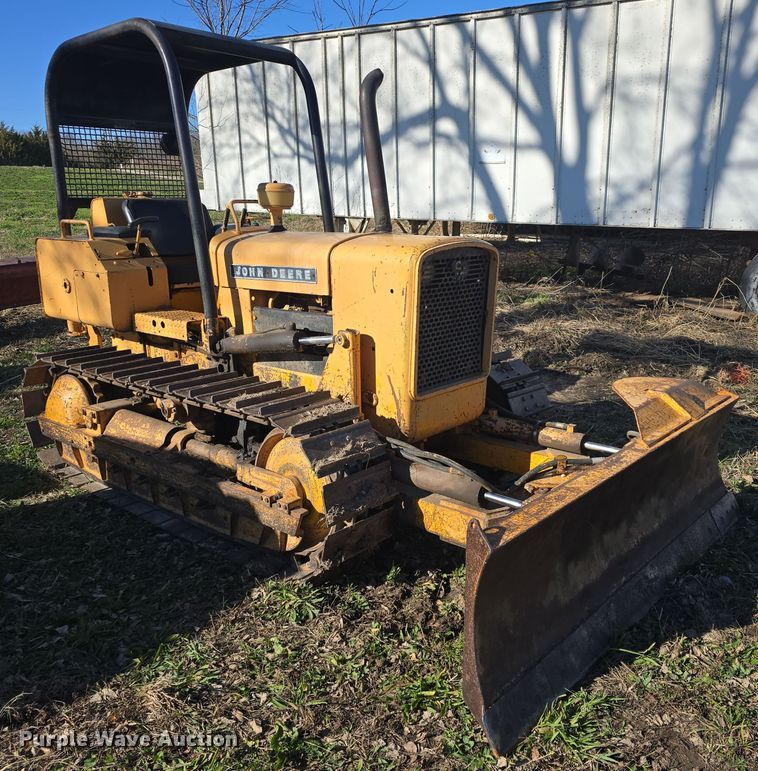 image for item EK2428 1976 John Deere  350CE dozer