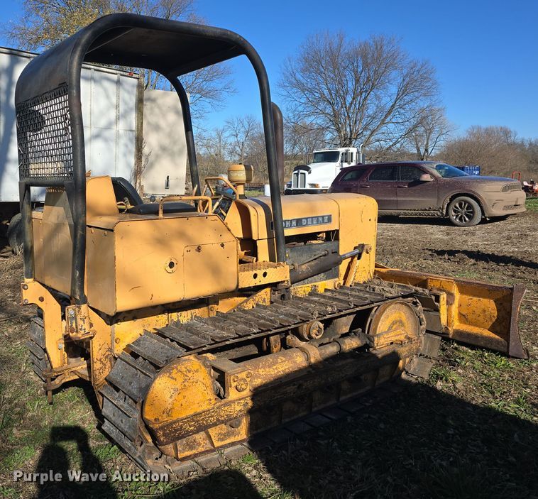 image for item EK2428 1976 John Deere  350CE dozer