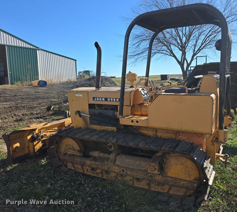 image for item EK2428 1976 John Deere  350CE dozer