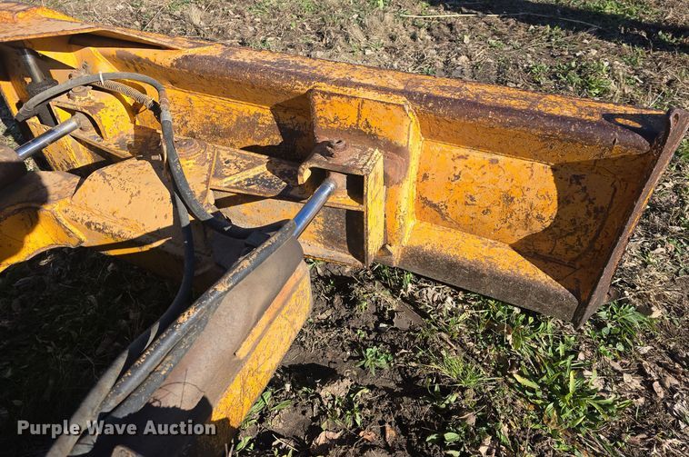 image for item EK2428 1976 John Deere  350CE dozer