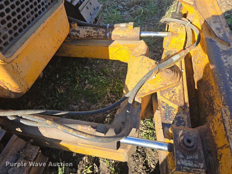 image for item EK2428 1976 John Deere  350CE dozer