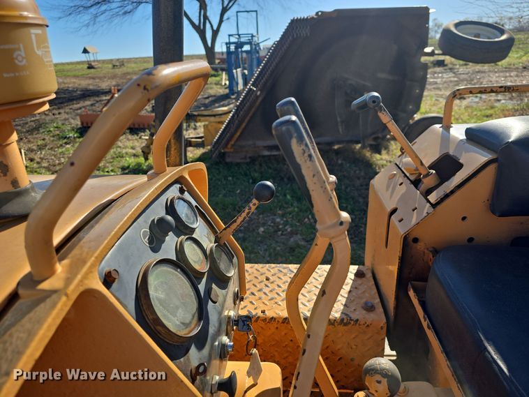 image for item EK2428 1976 John Deere  350CE dozer