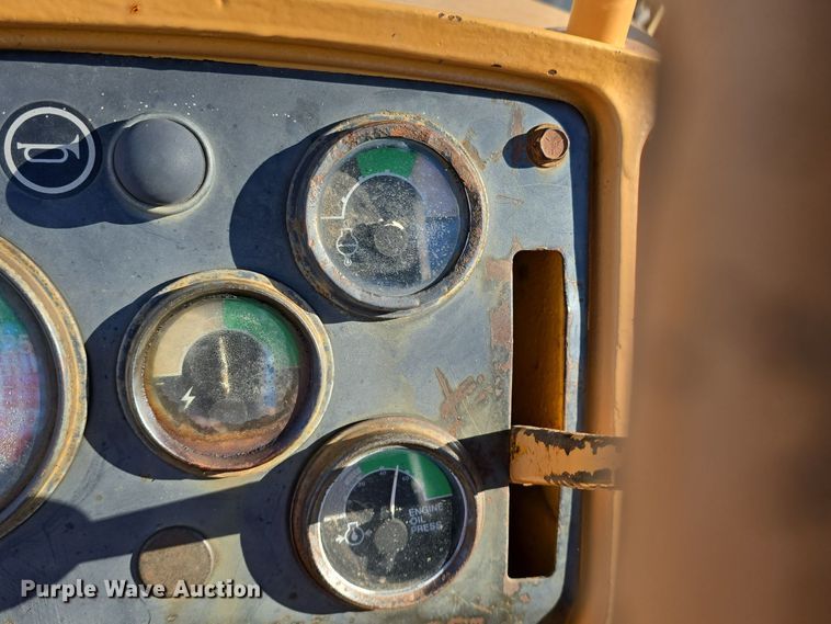 image for item EK2428 1976 John Deere  350CE dozer