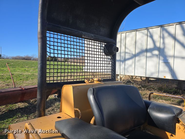 image for item EK2428 1976 John Deere  350CE dozer