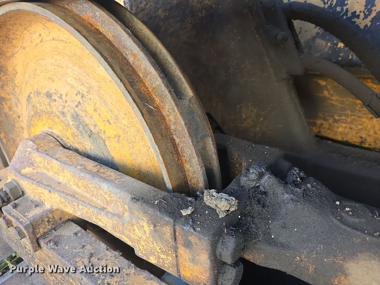 image for item EK2428 1976 John Deere  350CE dozer