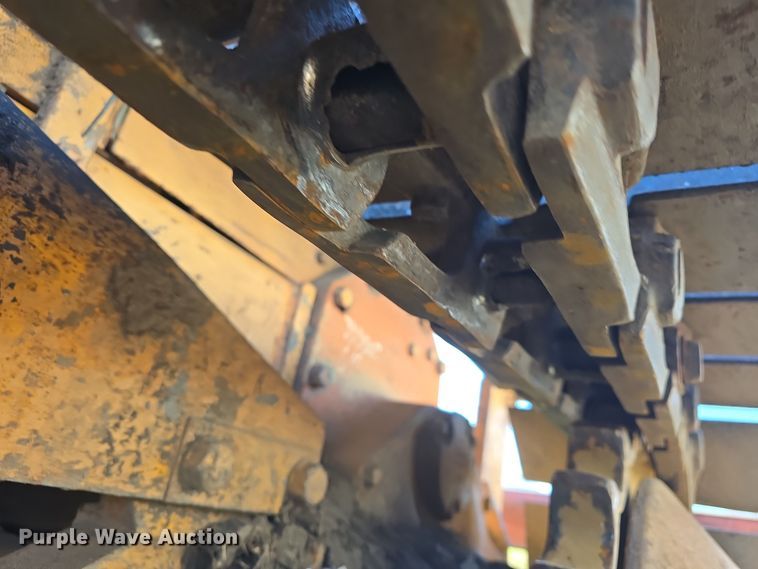 image for item EK2428 1976 John Deere  350CE dozer