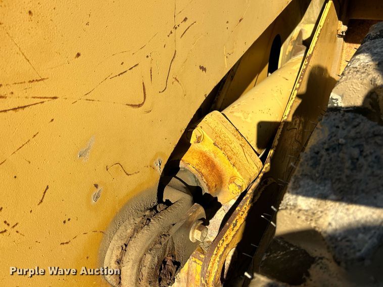 image for item EK3687 1996 Caterpillar 950F Series II wheel loader