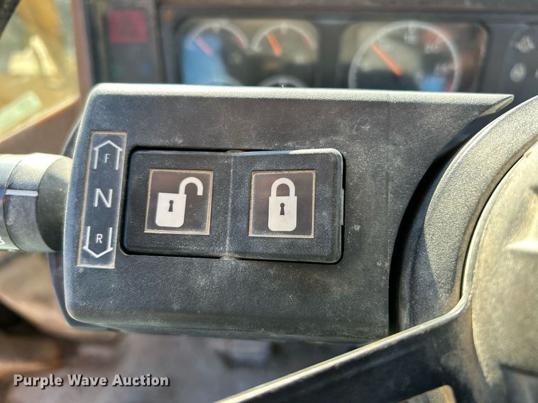 image for item EK3687 1996 Caterpillar 950F Series II wheel loader