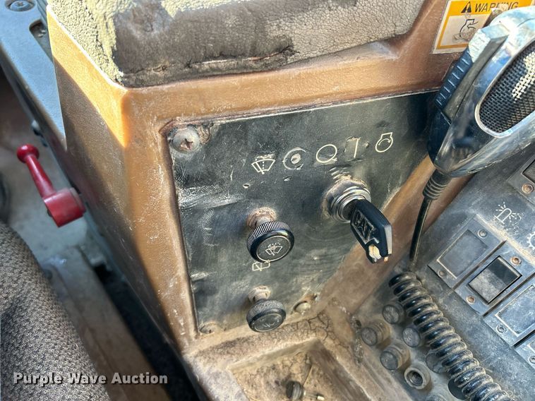 image for item EK3687 1996 Caterpillar 950F Series II wheel loader