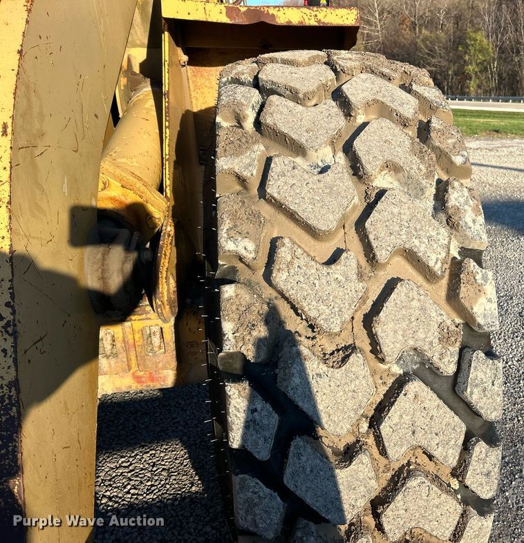 image for item EK3687 1996 Caterpillar 950F Series II wheel loader
