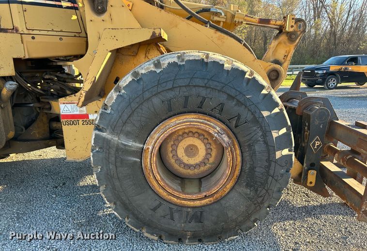 image for item EK3687 1996 Caterpillar 950F Series II wheel loader