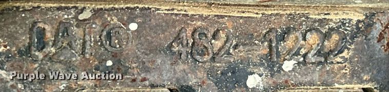 image for item EK3709 Caterpillar excavator tracks