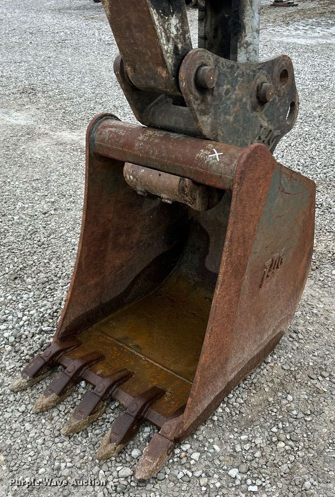 image for item EK3711 2015 Takeuchi TB290 mini excavator