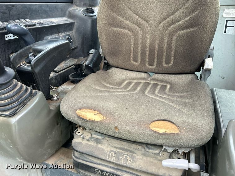 image for item EK3711 2015 Takeuchi TB290 mini excavator