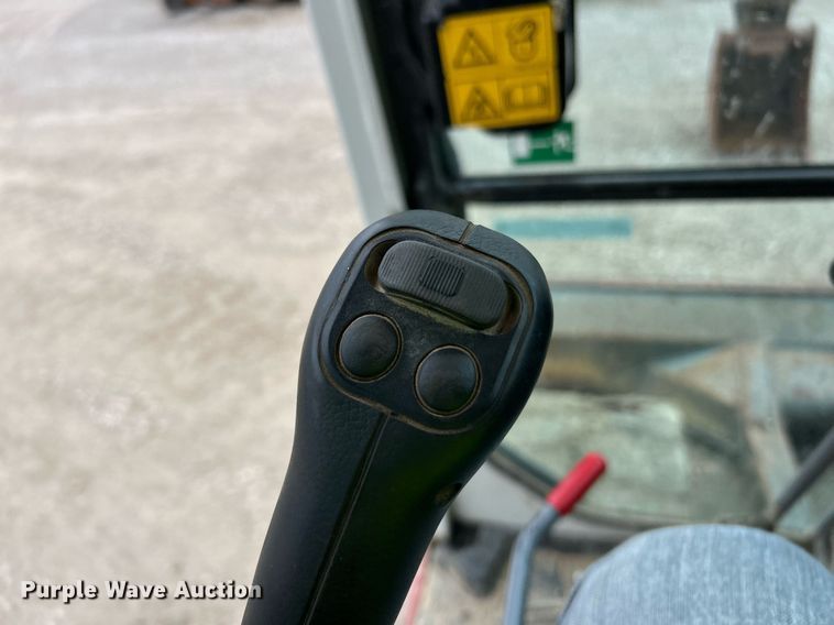 image for item EK3711 2015 Takeuchi TB290 mini excavator