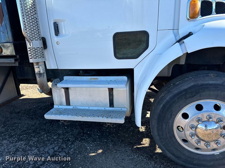 image for item EN2557 2004 Sterling  Acterra flatbed truck