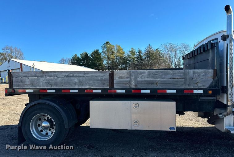 image for item EN2557 2004 Sterling  Acterra flatbed truck