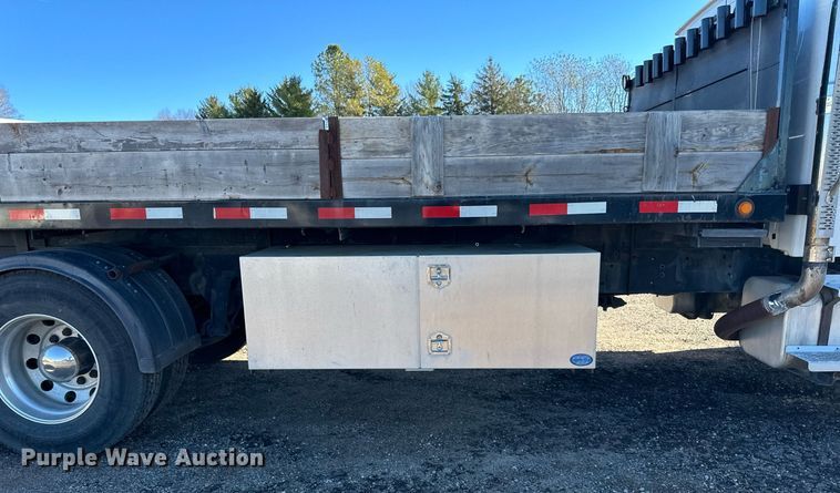 image for item EN2557 2004 Sterling  Acterra flatbed truck