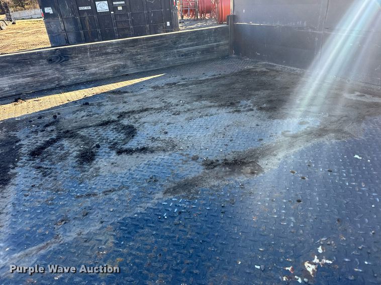 image for item EN2557 2004 Sterling  Acterra flatbed truck