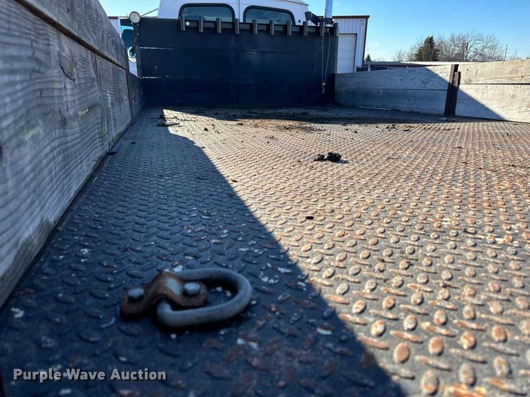 image for item EN2557 2004 Sterling  Acterra flatbed truck