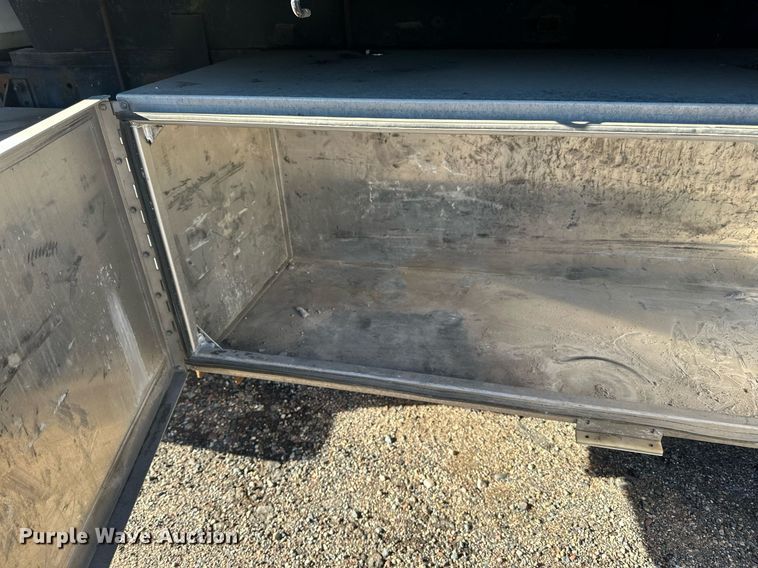 image for item EN2557 2004 Sterling  Acterra flatbed truck