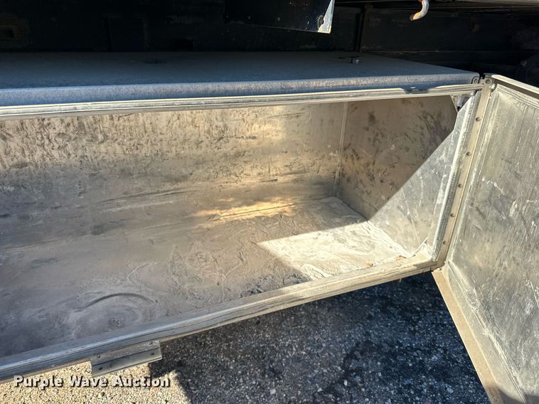 image for item EN2557 2004 Sterling  Acterra flatbed truck