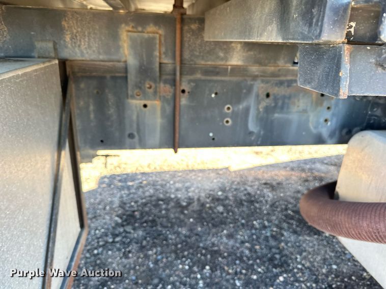 image for item EN2557 2004 Sterling  Acterra flatbed truck