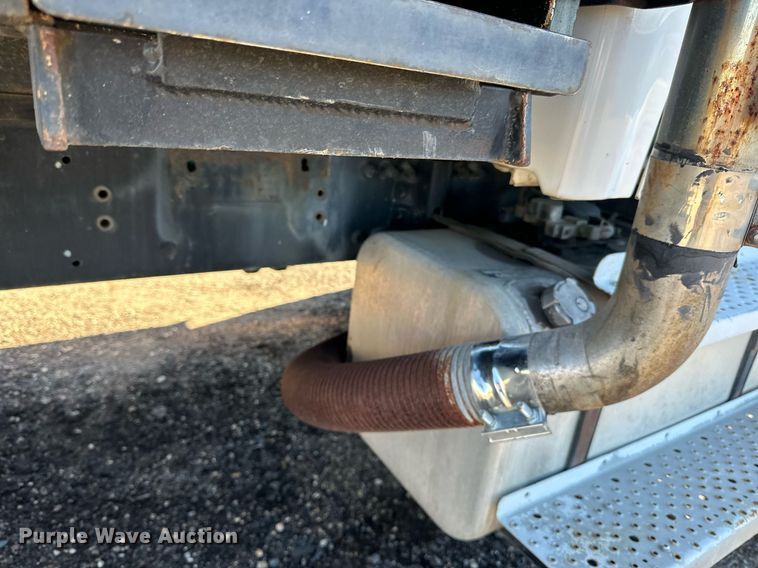 image for item EN2557 2004 Sterling  Acterra flatbed truck