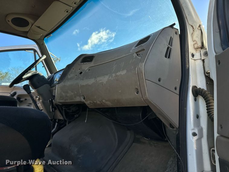 image for item EN2557 2004 Sterling  Acterra flatbed truck