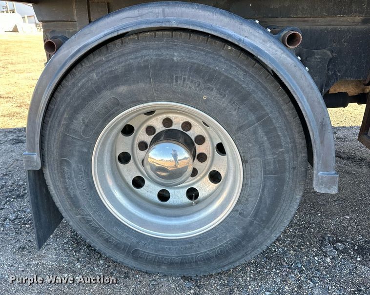 image for item EN2557 2004 Sterling  Acterra flatbed truck