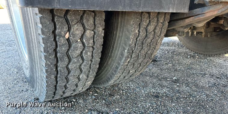 image for item EN2557 2004 Sterling  Acterra flatbed truck