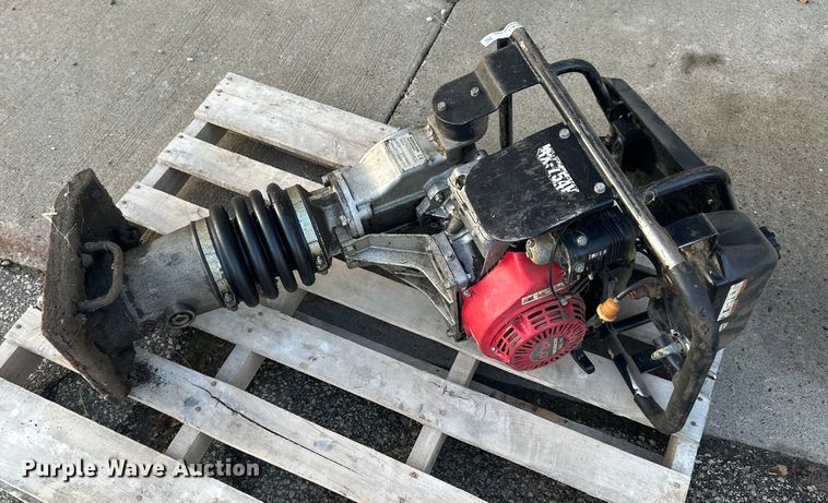 image for item EN2563 2002 Ingersoll-Rand RX754H plate compactor