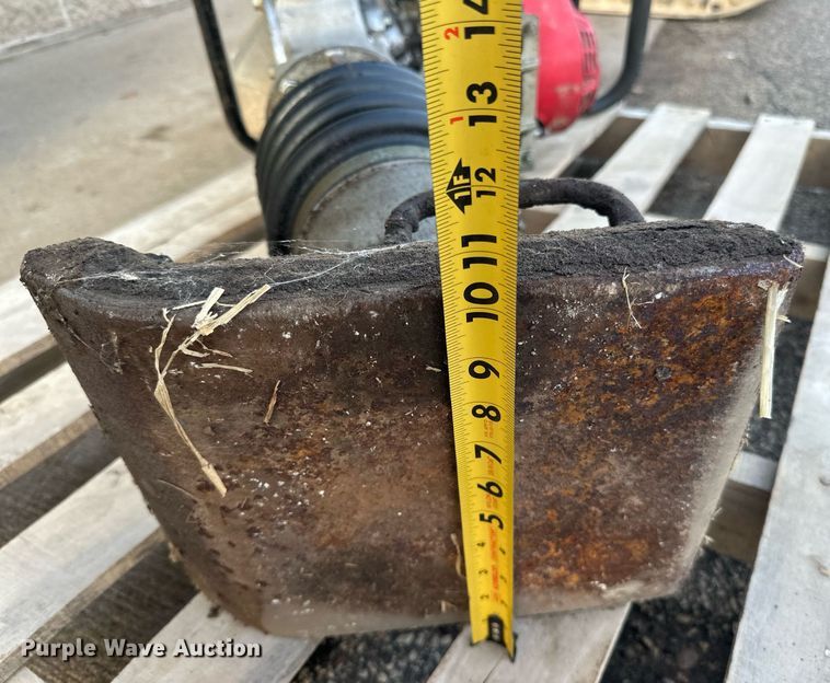 image for item EN2563 2002 Ingersoll-Rand RX754H plate compactor