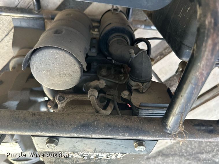 image for item EN2563 2002 Ingersoll-Rand RX754H plate compactor