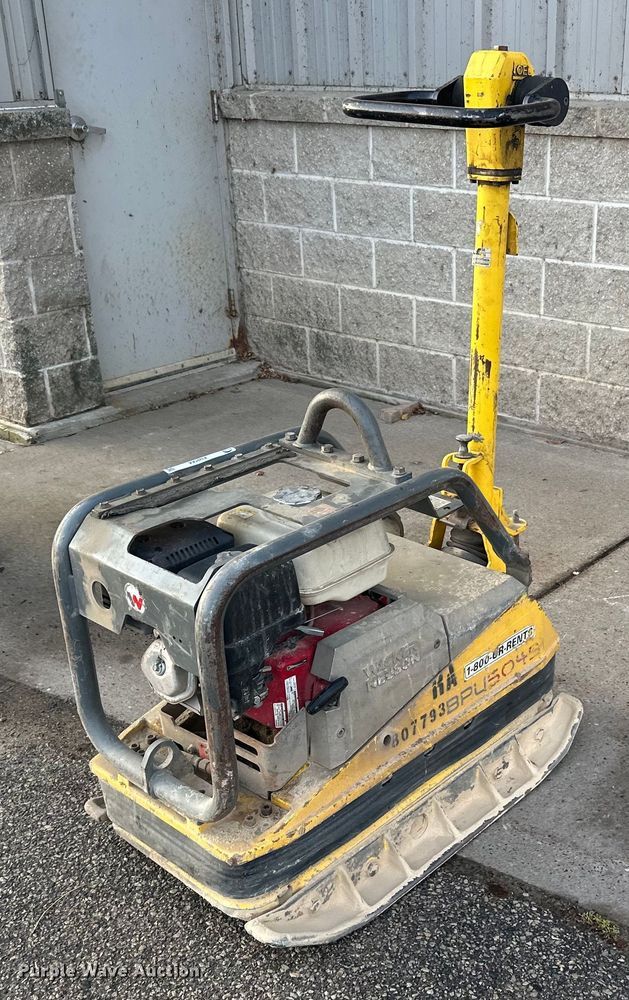 image for item EN2564 2010 Wacker Neuson  BPU5045A plate compactor