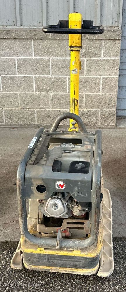 image for item EN2564 2010 Wacker Neuson  BPU5045A plate compactor