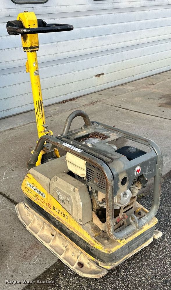 image for item EN2564 2010 Wacker Neuson  BPU5045A plate compactor