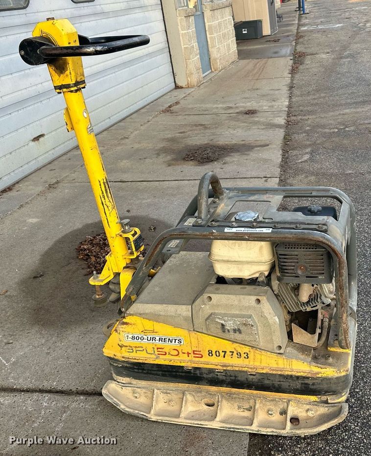 image for item EN2564 2010 Wacker Neuson  BPU5045A plate compactor