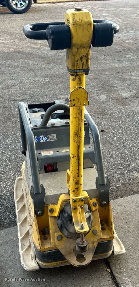 image for item EN2564 2010 Wacker Neuson  BPU5045A plate compactor