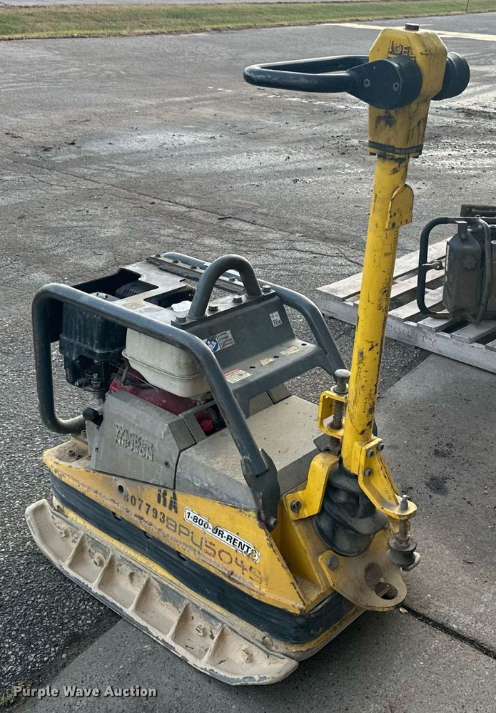 image for item EN2564 2010 Wacker Neuson  BPU5045A plate compactor