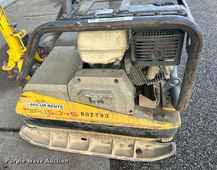 image for item EN2564 2010 Wacker Neuson  BPU5045A plate compactor