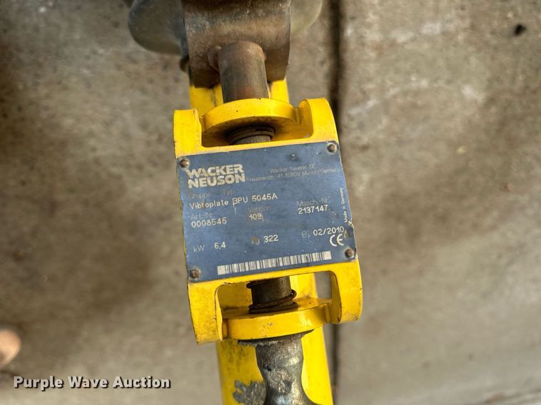 image for item EN2564 2010 Wacker Neuson  BPU5045A plate compactor