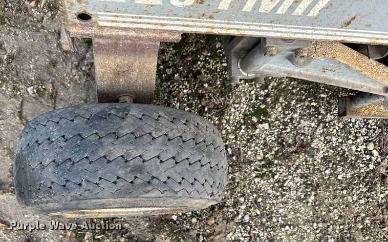 image for item EN2565 MEC  220TMI scissor lift