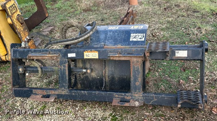 image for item EN2567 2004 Caterpillar  T9B skid steer trencher
