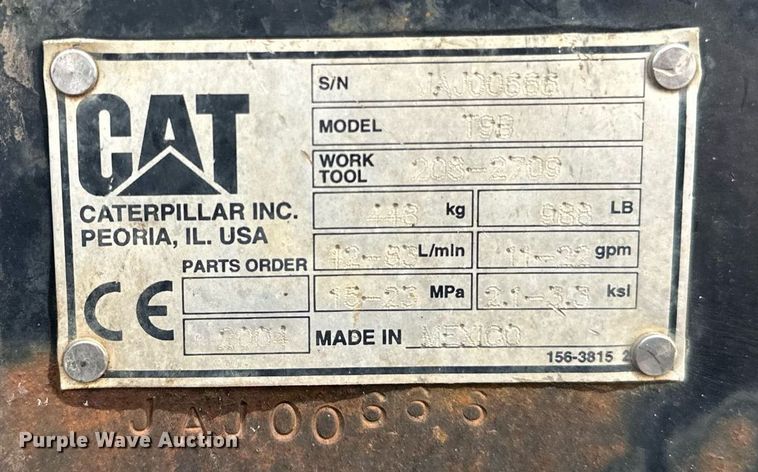 image for item EN2567 2004 Caterpillar  T9B skid steer trencher