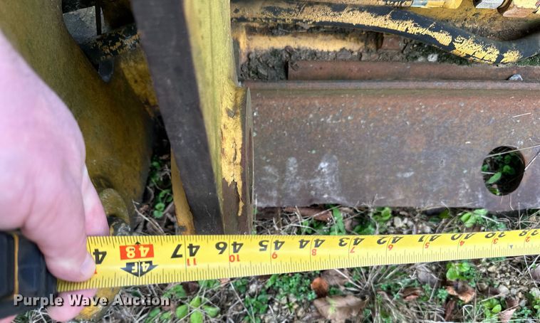 image for item EN2568 Caterpillar  wheel loader grapple forks